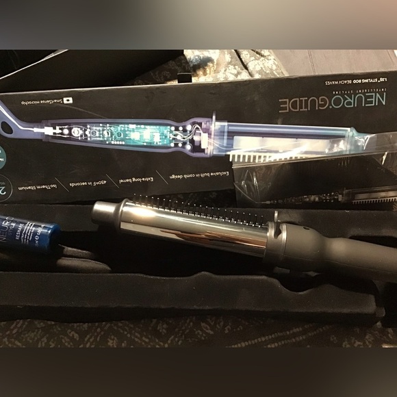 Neuro Guide Other - Black and Silver Hair Styling Tool